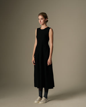 Classic Black Sleeveless Knitted Dress