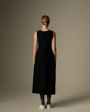 Classic Black Sleeveless Knitted Dress