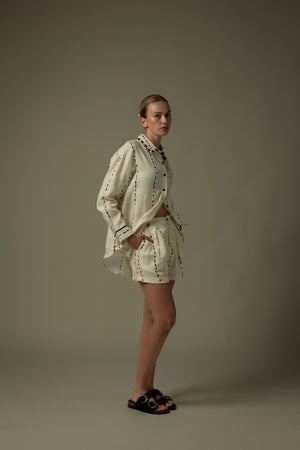 100% 亞麻點點印花短褲