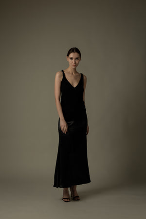 Twist Strap V-Neck Tank Top