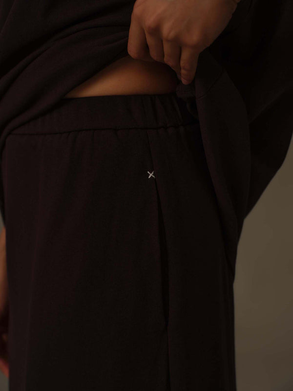 Everyday Elastic Waist Midi Skirt