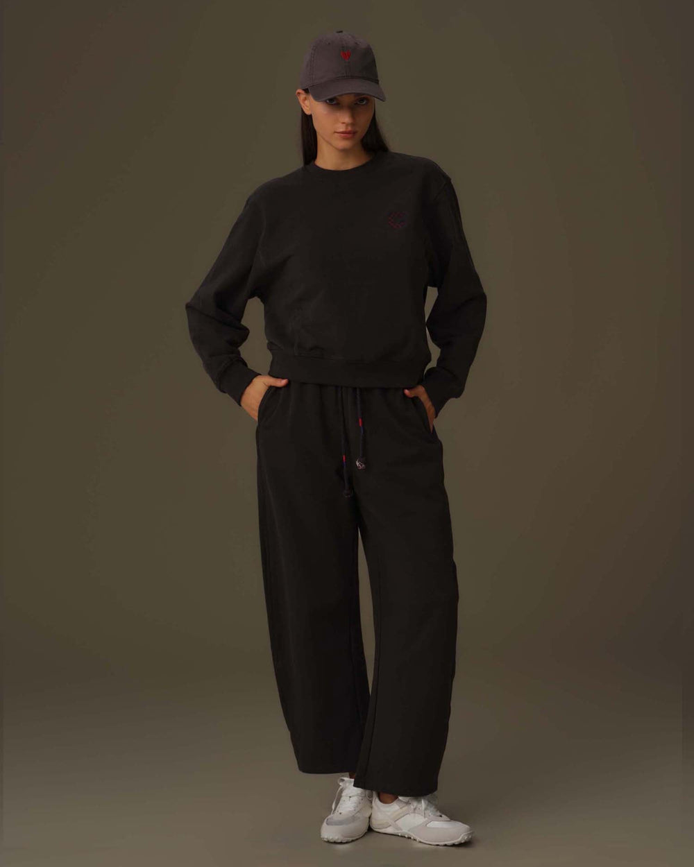 Embroidered C Relaxed Sweatshirt