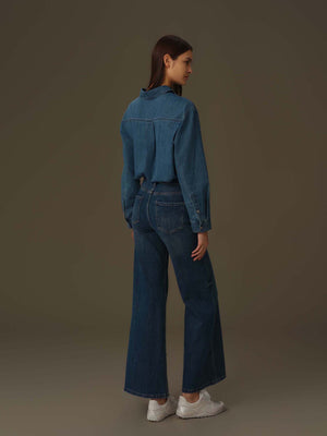 Classic Fit Wide-Leg Jeans