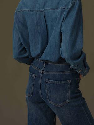 Classic Fit Wide-Leg Jeans