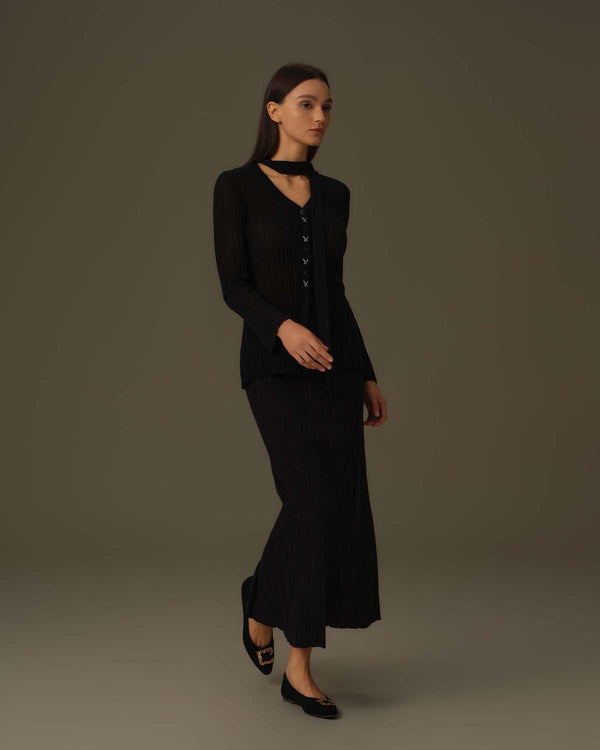 Flowy Pleated Side-Slit Skirt