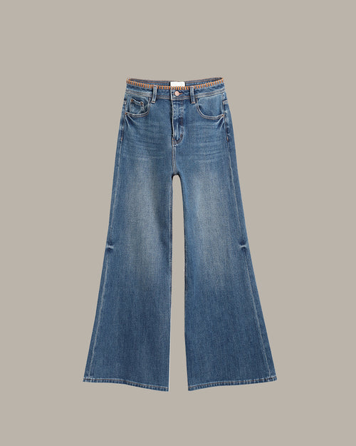 Classic Fit Wide-Leg Jeans