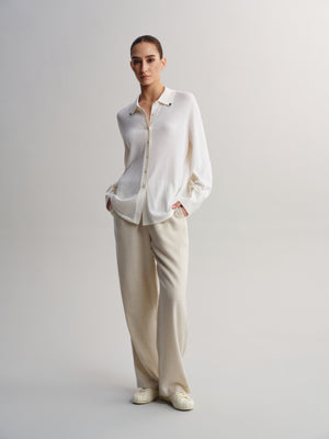 Embroidered Collar Knit Blouse