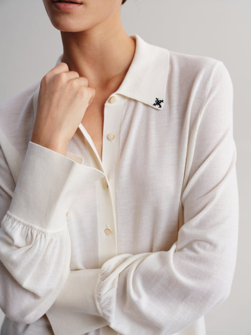 Embroidered Collar Knit Blouse