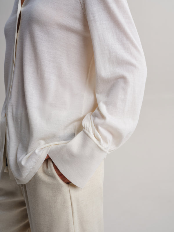 Embroidered Collar Knit Blouse