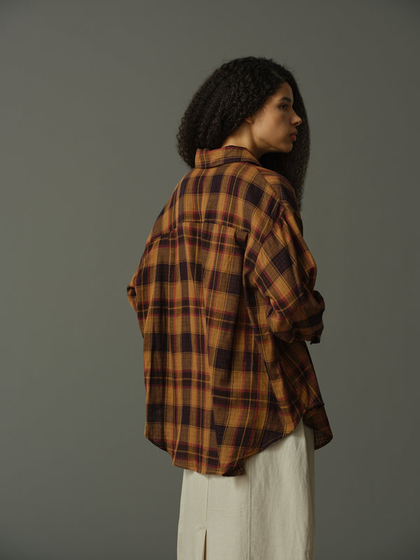 愛心刺繡格紋襯衫