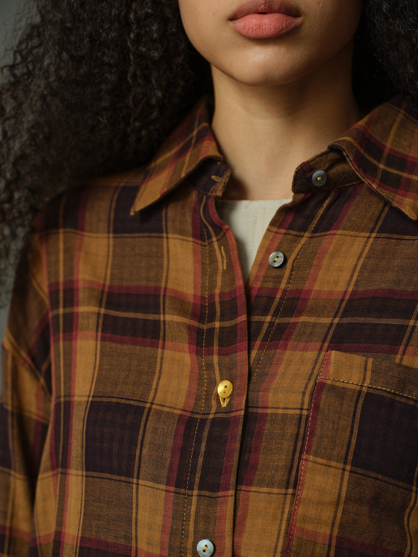 愛心刺繡格紋襯衫