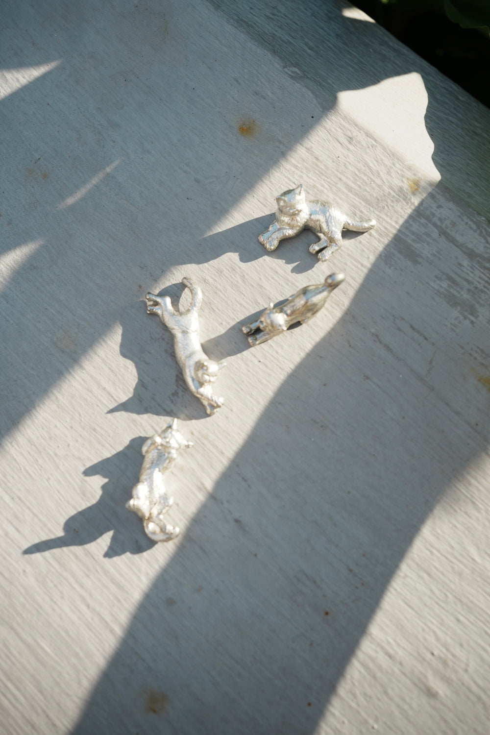 Cat-shaped Tin Chopstick Holders