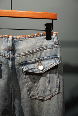 裝飾縫線闊腿牛仔褲