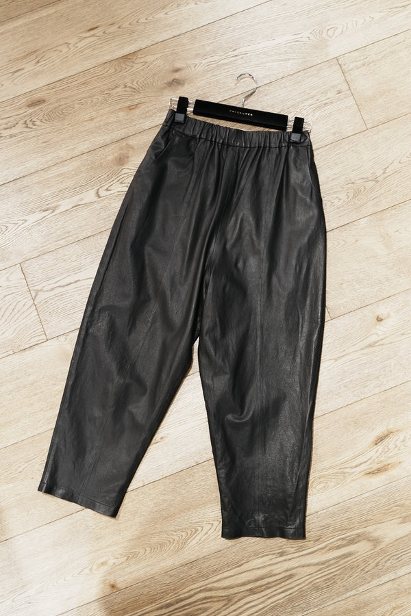 Stretchable Waist Leather Pants