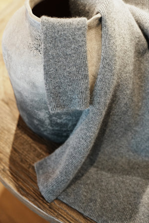 羊絨高領針織上衣