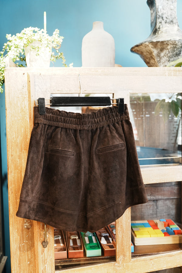 Stretchable Waist Suede Shorts