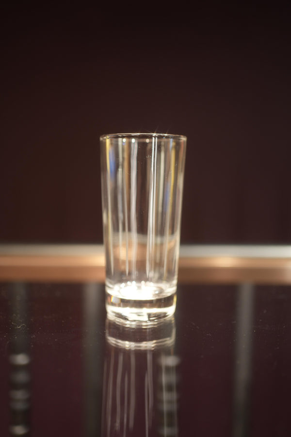條紋雕花玻璃杯