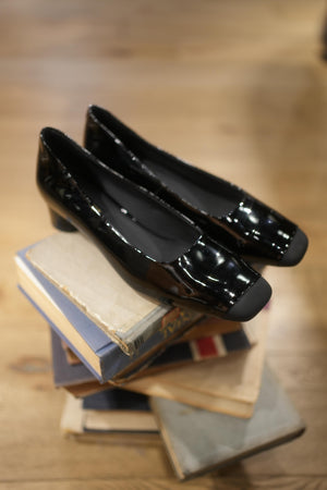 Isabel Low Heels