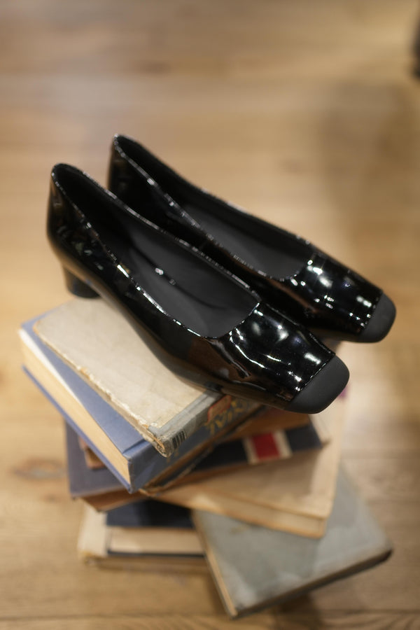 Isabel Low Heels