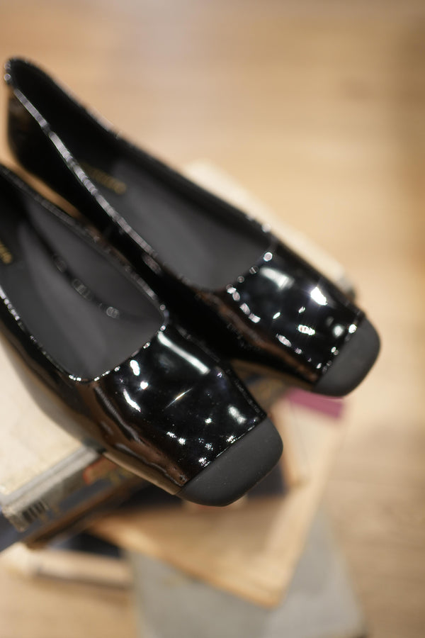 Isabel Low Heels