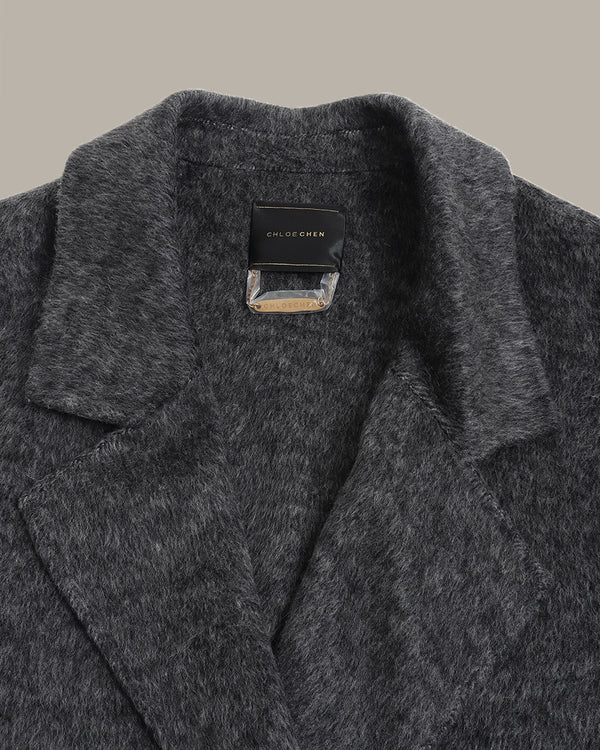 戗驳领中长款大衣