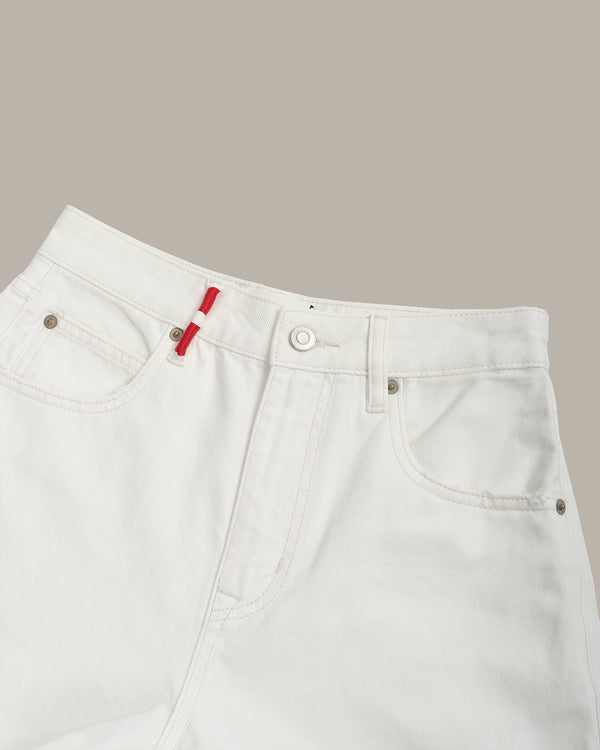 Waistline Embroidered Short