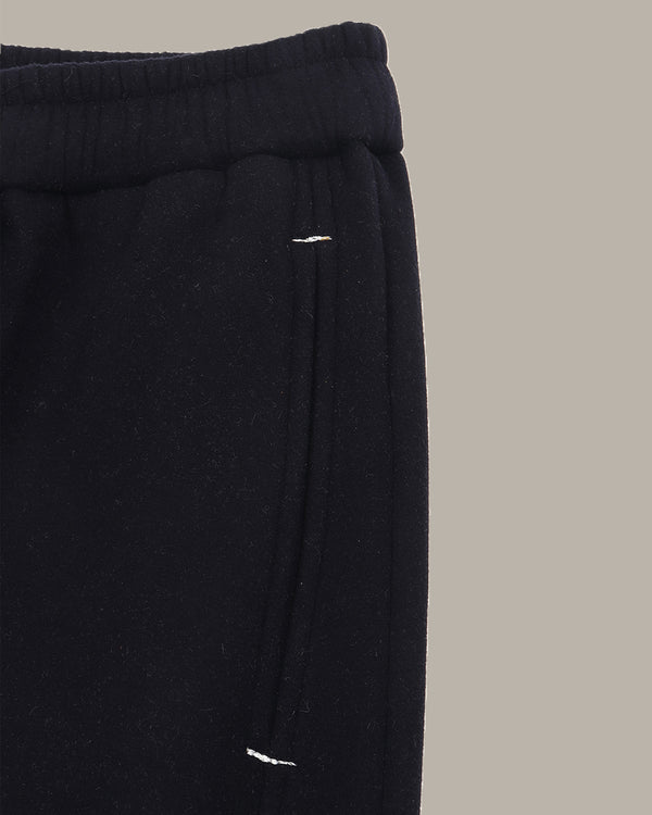 彎刀型運動長褲