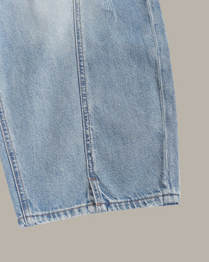 Embroidered Back Pockets Barrel Jeans