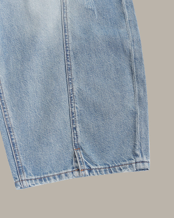 Embroidered Back Pockets Barrel Jeans