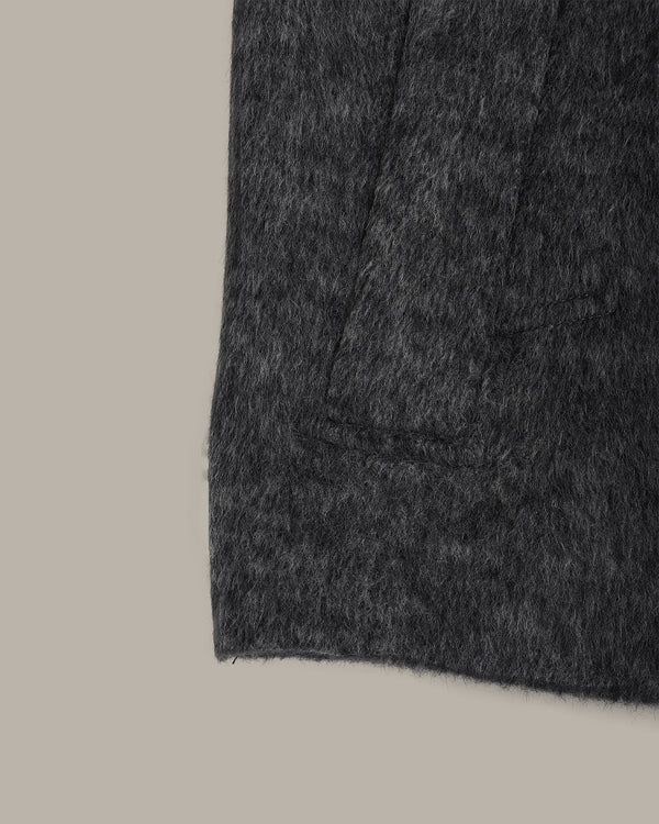 戗驳领中长款大衣