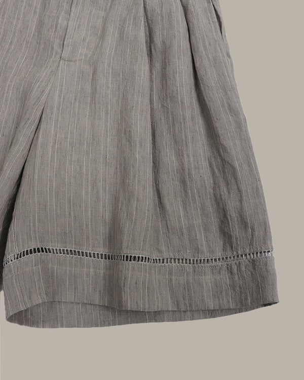 條紋縷空亞麻短褲